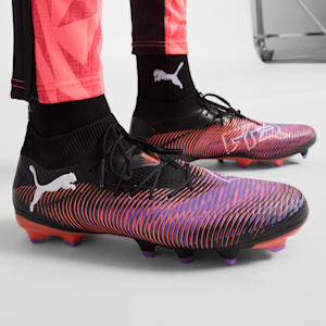 Chaussures de soccer à crampons pour terrain ferme/terrain artificiel FUTURE 8 PRO Homme, PUMA Black-PUMA White-Glowing Red, extralarge